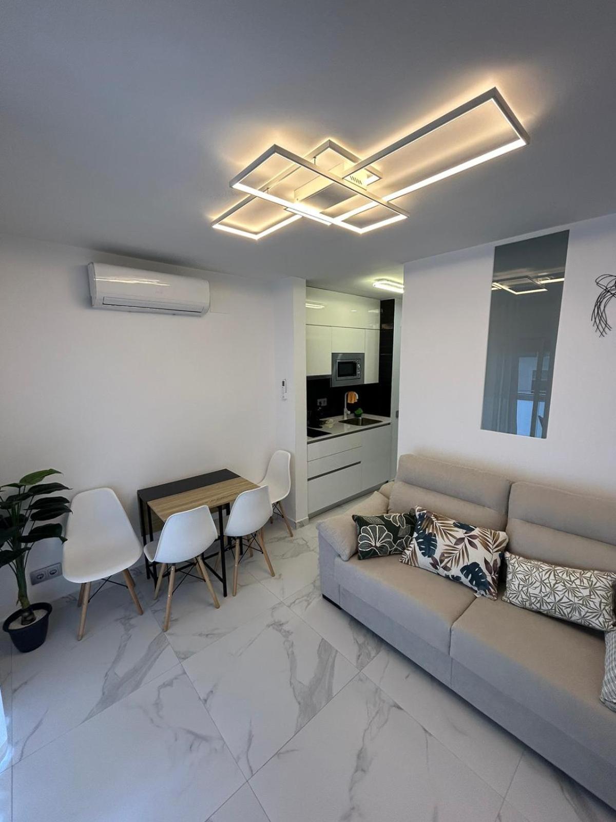 Apartamentos Cala Crancs سالو المظهر الخارجي الصورة