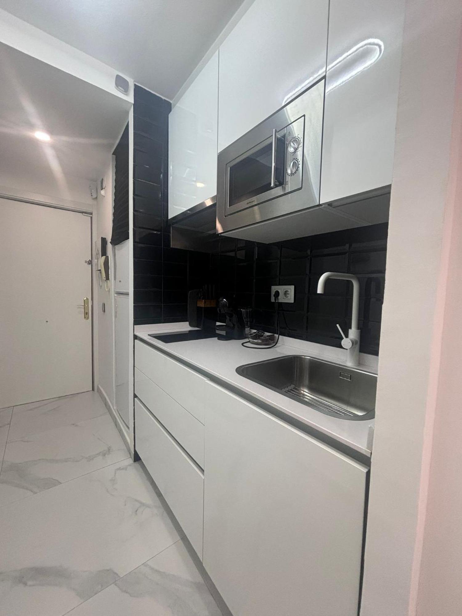 Apartamentos Cala Crancs سالو المظهر الخارجي الصورة